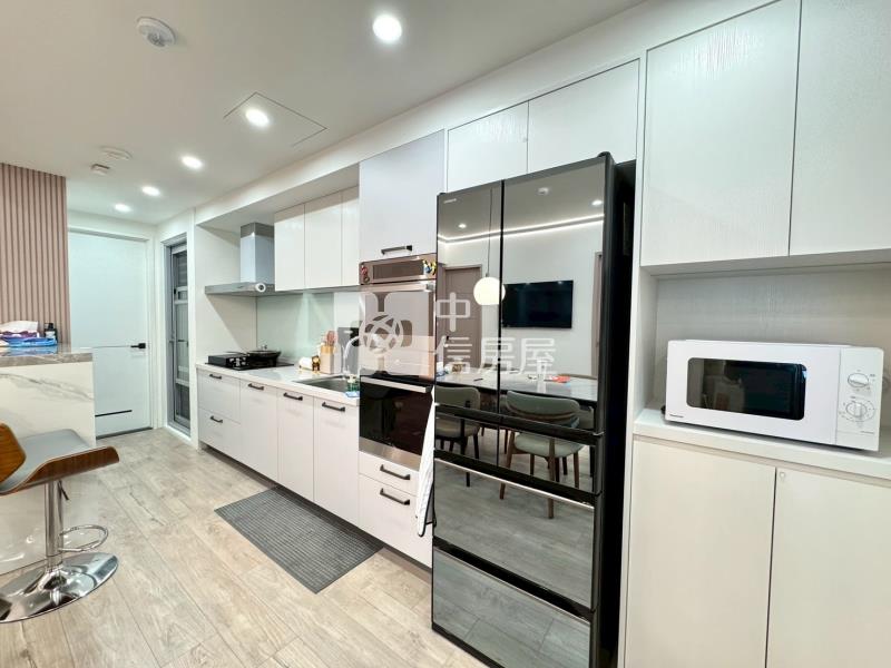 獨家!日灃精裝大三房宜居陽台B1大平車房屋室內格局與周邊環境