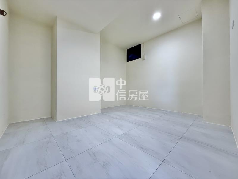 中國醫學院|柳川水岸小資族無障礙低公設低總價電梯兩房房屋室內格局與周邊環境