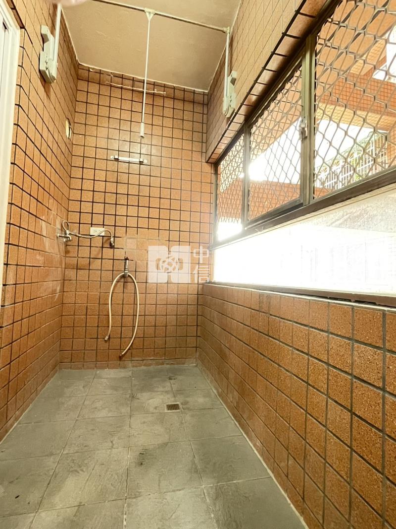 忠太綠園道採光3房+平車房屋室內格局與周邊環境