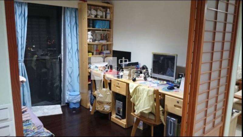 震後中山醫13期視野三房美屋房屋室內格局與周邊環境