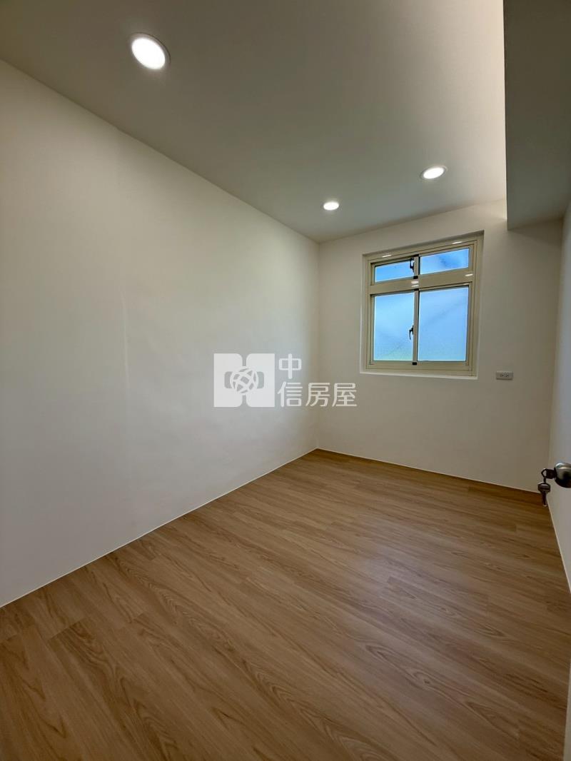 龍岡商圈雙學區整新邊間透天房屋室內格局與周邊環境