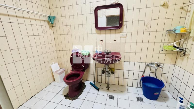 【安家】龍安國小旁庭院別墅房屋室內格局與周邊環境