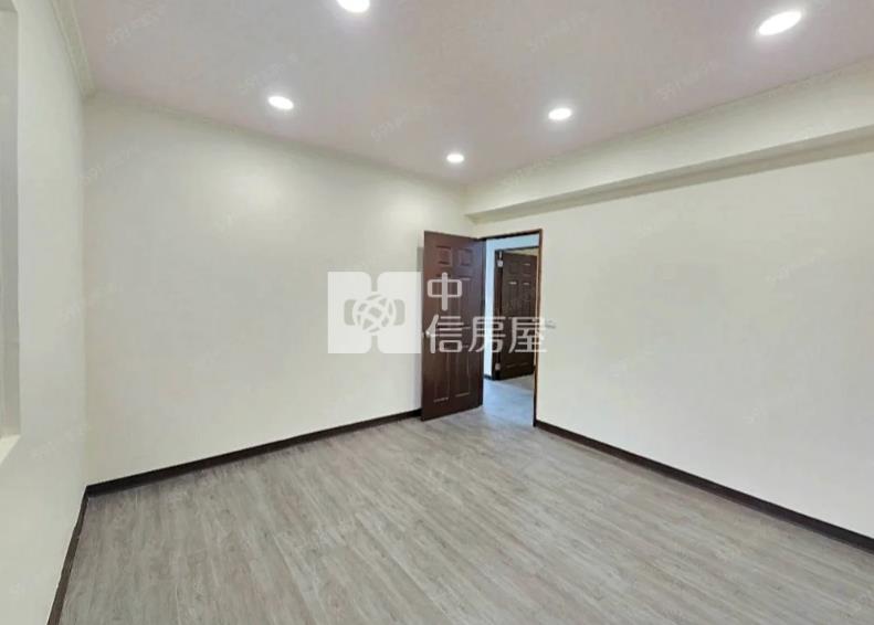 中壢交流道低總價三房美寓-3樓房屋室內格局與周邊環境