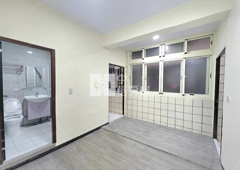 中壢交流道低總價三房美寓-3樓房屋室內格局與周邊環境
