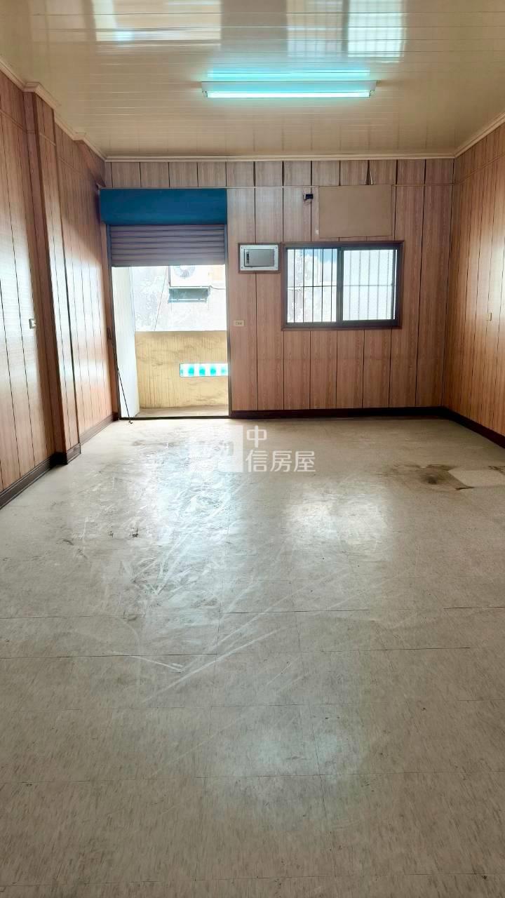 民生南路旁透天房屋室內格局與周邊環境