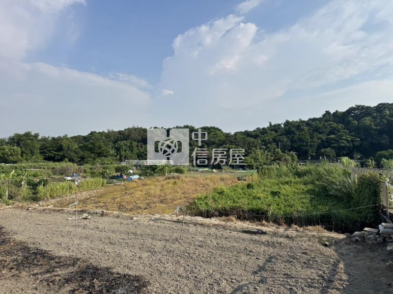沙鹿近向上路便宜住二方正建地房屋室內格局與周邊環境