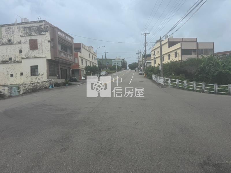 沙鹿近向上路便宜住二方正建地房屋室內格局與周邊環境