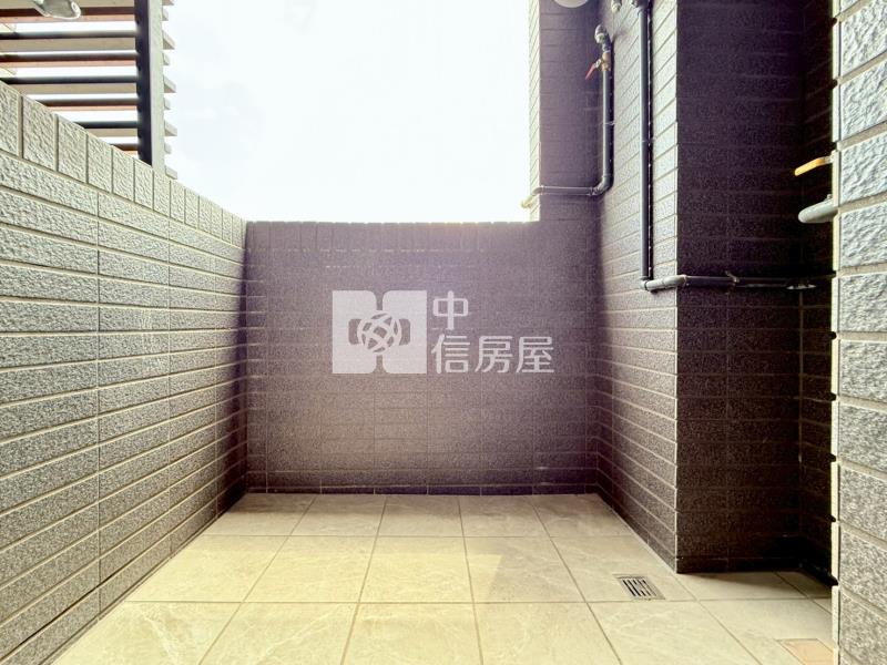 全新交屋聚佳大值次頂樓兩房平車房屋室內格局與周邊環境