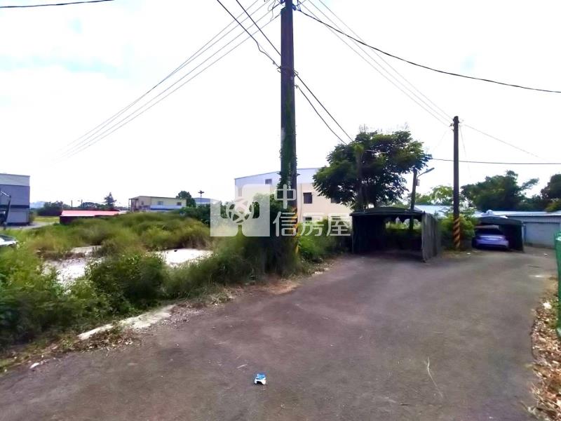 中壢央大雙面臨路方正建地房屋室內格局與周邊環境