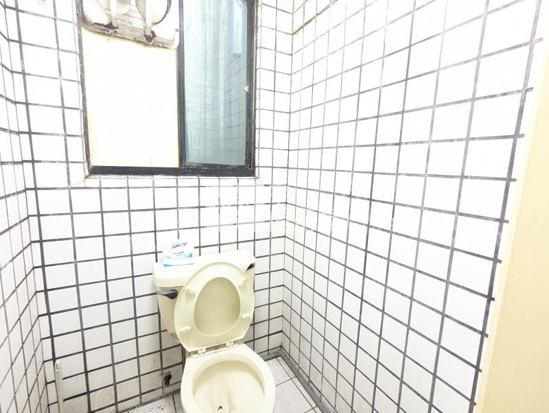 A22捷運站.中美路商圈1樓開放式商辦房屋室內格局與周邊環境
