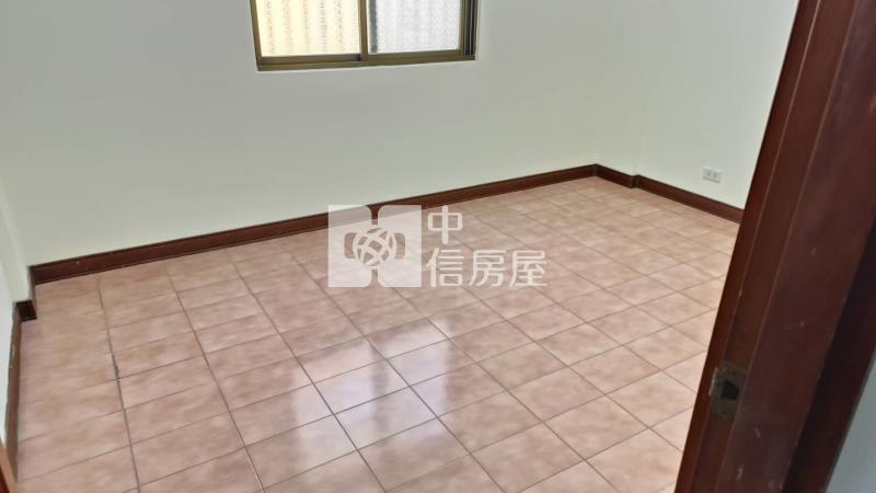 (專)崇明國中傳統孝親房獨院美車墅房屋室內格局與周邊環境