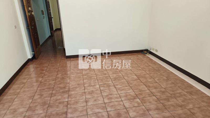 (專)崇明國中傳統孝親房獨院美車墅房屋室內格局與周邊環境