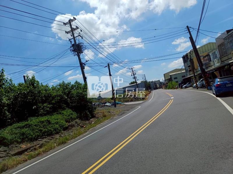 仁德保安大路旁透天厝房屋室內格局與周邊環境