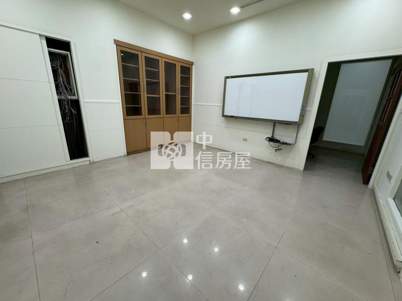 大雅臨八米路千坪乙工廠房房屋室內格局與周邊環境