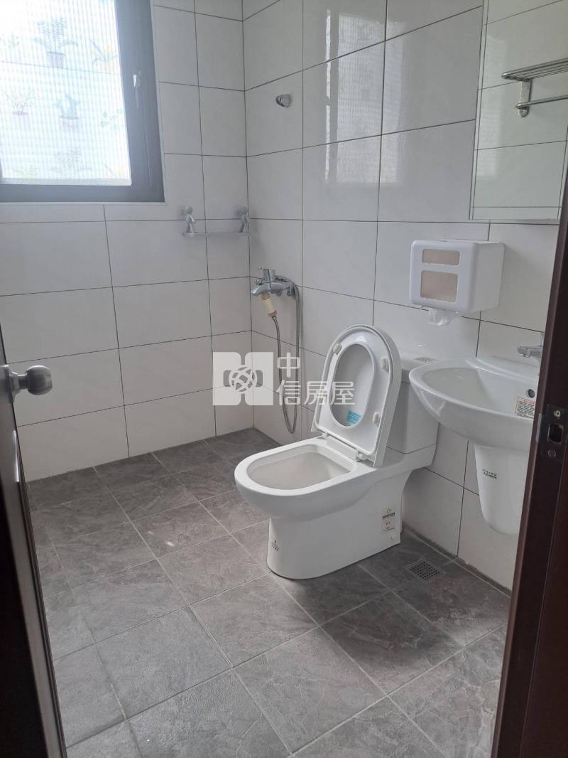 虎尾大屯輕屋齡別墅房屋室內格局與周邊環境