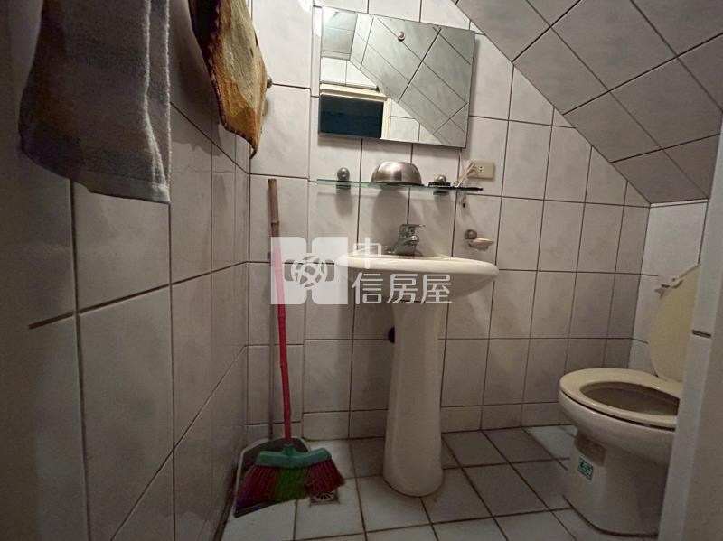 觀音高中美透天房屋室內格局與周邊環境