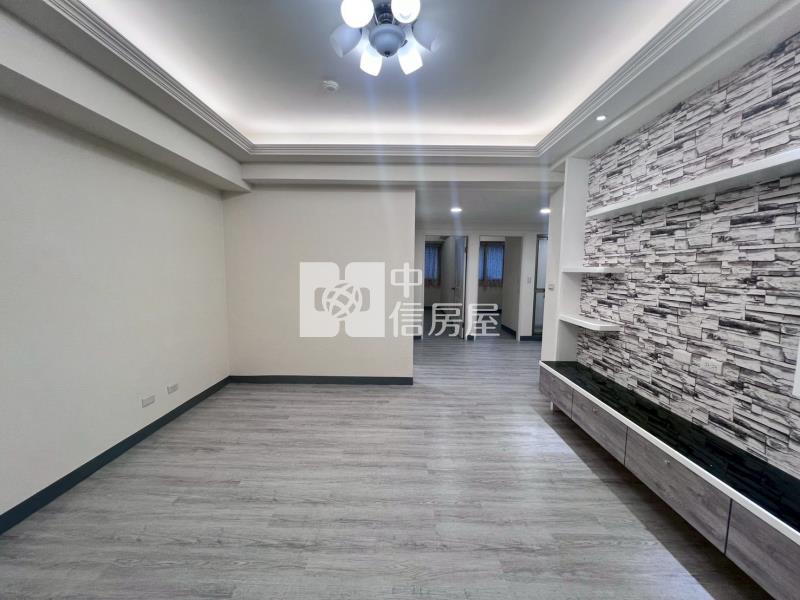 大里京華大三房+車位房屋室內格局與周邊環境