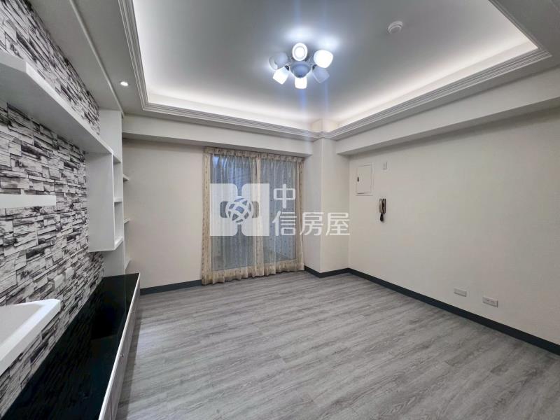 大里京華大三房+車位房屋室內格局與周邊環境