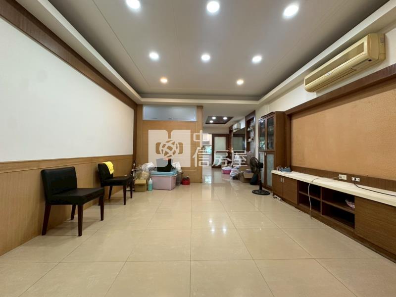 平鎮宋屋 / 冠鼎玫瑰花園別墅 / 鬧中取靜 / 乙種工業地房屋室內格局與周邊環境