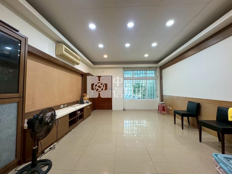 平鎮宋屋 / 冠鼎玫瑰花園別墅 / 鬧中取靜 / 乙種工業地房屋室內格局與周邊環境