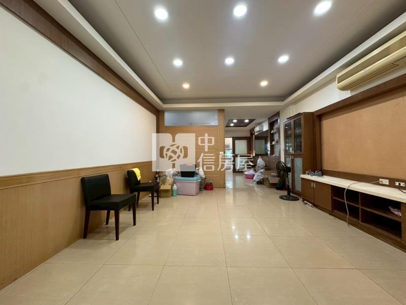 平鎮宋屋 / 冠鼎玫瑰花園別墅 / 鬧中取靜 / 乙種工業地房屋室內格局與周邊環境