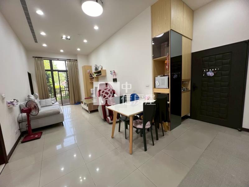 櫻花時代一樓露臺戶房屋室內格局與周邊環境