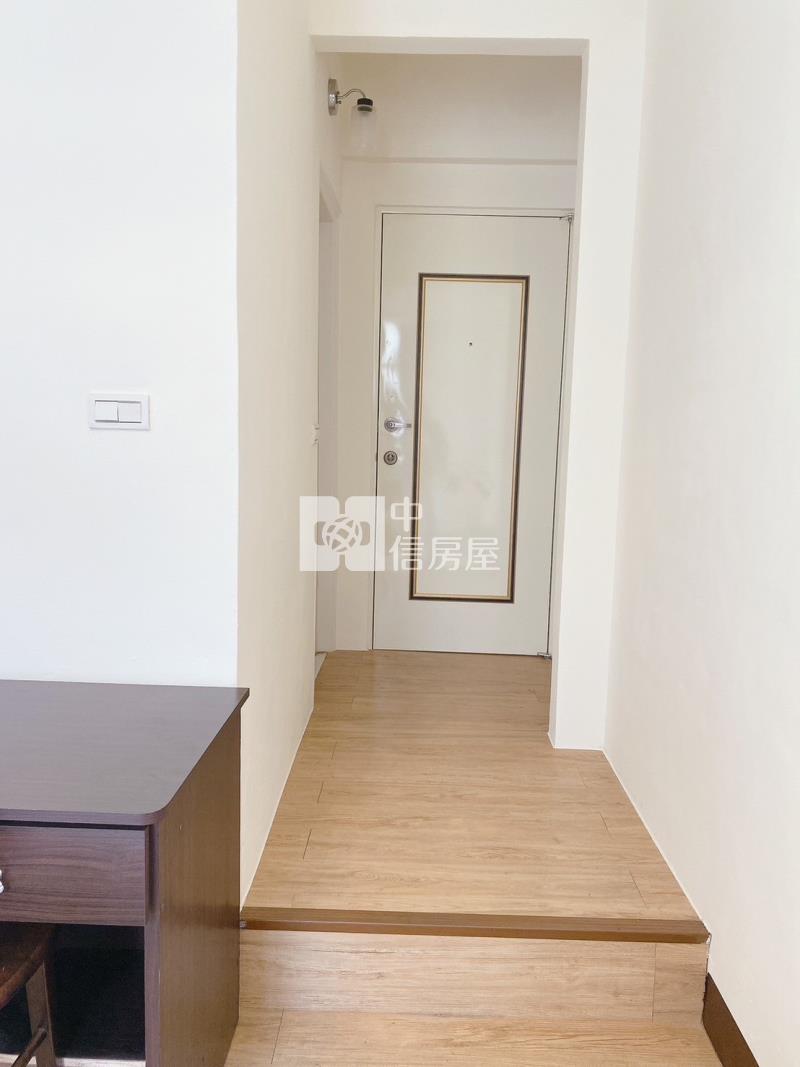 遠東SOGO旁靜巷三間美套房房屋室內格局與周邊環境