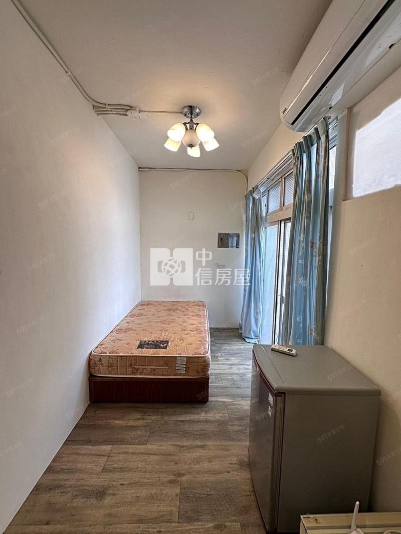 遠東SOGO旁靜巷三間美套房房屋室內格局與周邊環境