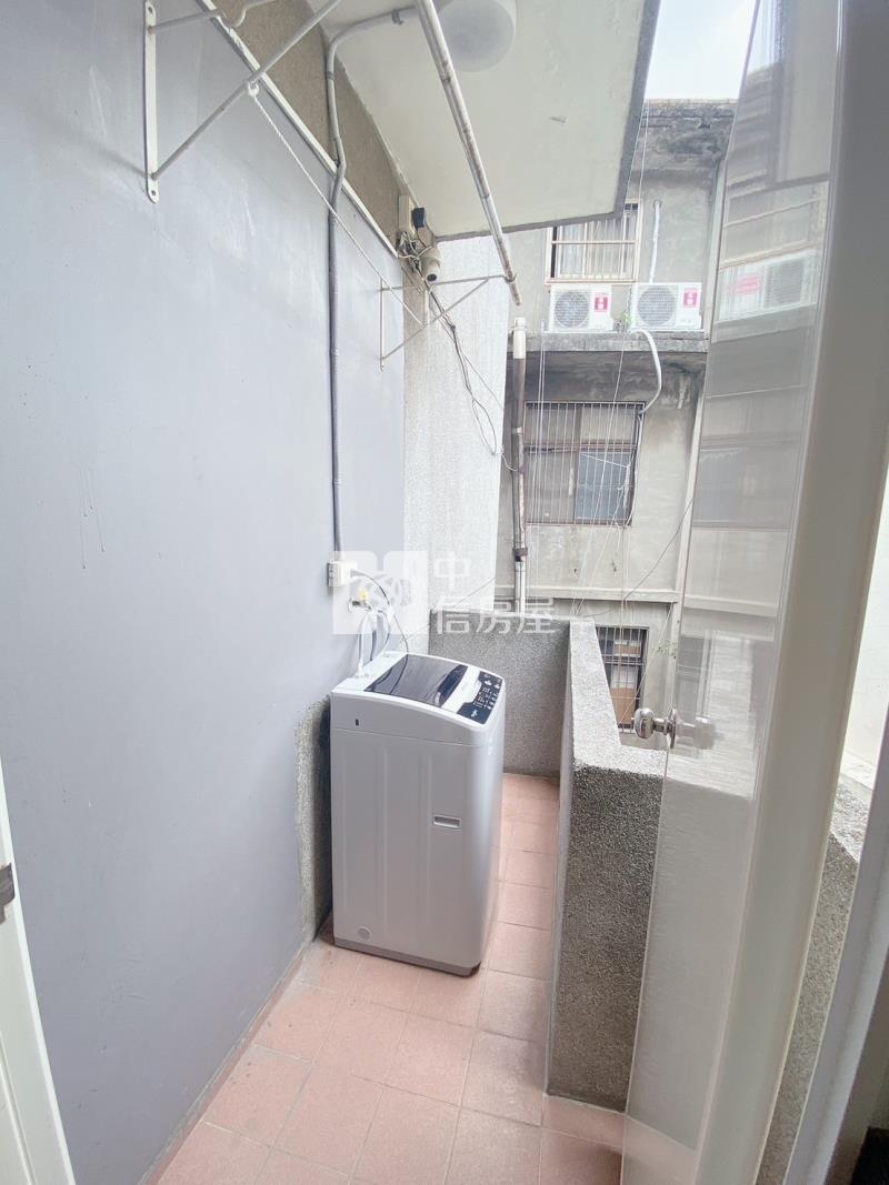 遠東SOGO旁靜巷三間美套房房屋室內格局與周邊環境