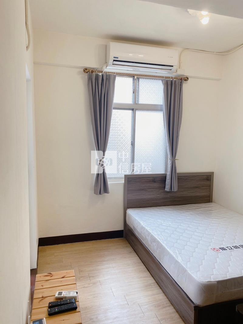 遠東SOGO旁靜巷三間美套房房屋室內格局與周邊環境