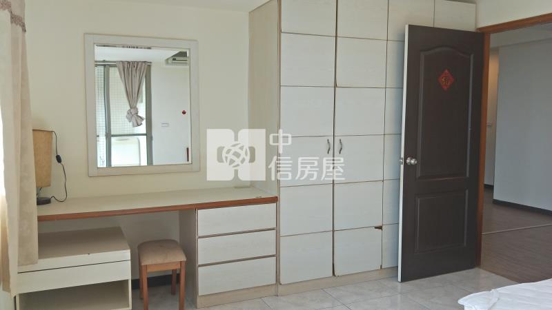百老匯宮廷房屋室內格局與周邊環境