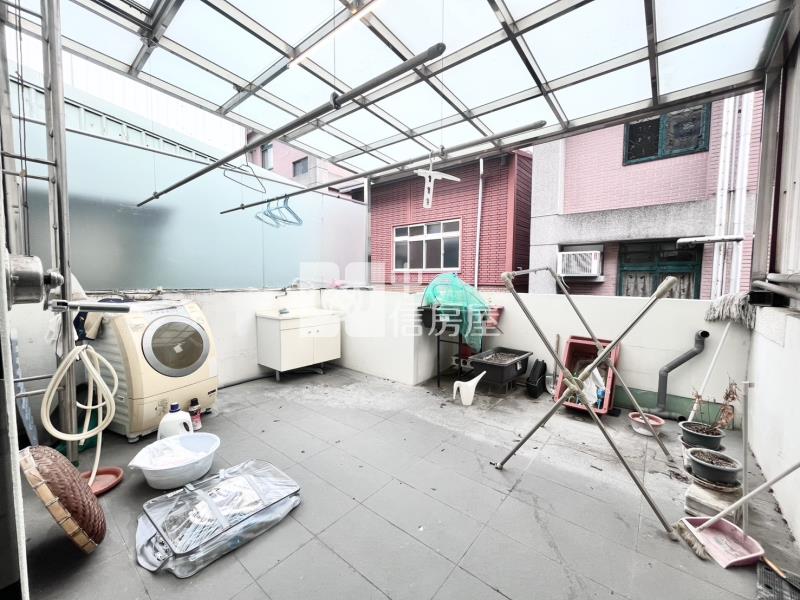 衛道新世界精裝美墅房屋室內格局與周邊環境