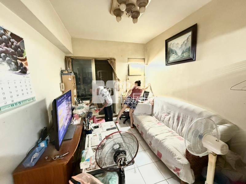 西屯逢甲商圈小倆口大一房2廳美廈（專任）房屋室內格局與周邊環境