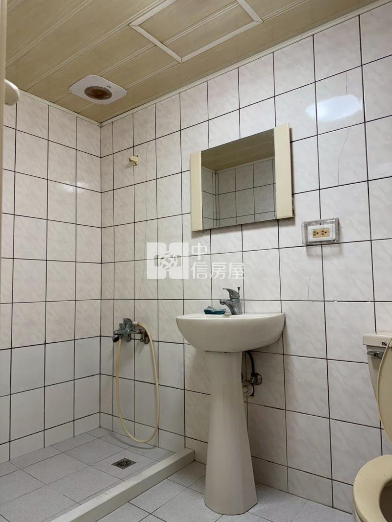 精品國宅三房車房屋室內格局與周邊環境