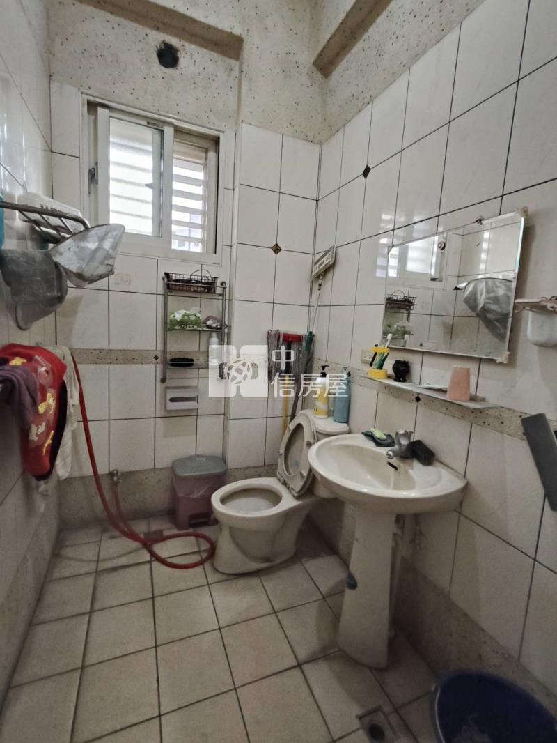 C238宜蘭員山近市區地95坪透天別墅房屋室內格局與周邊環境