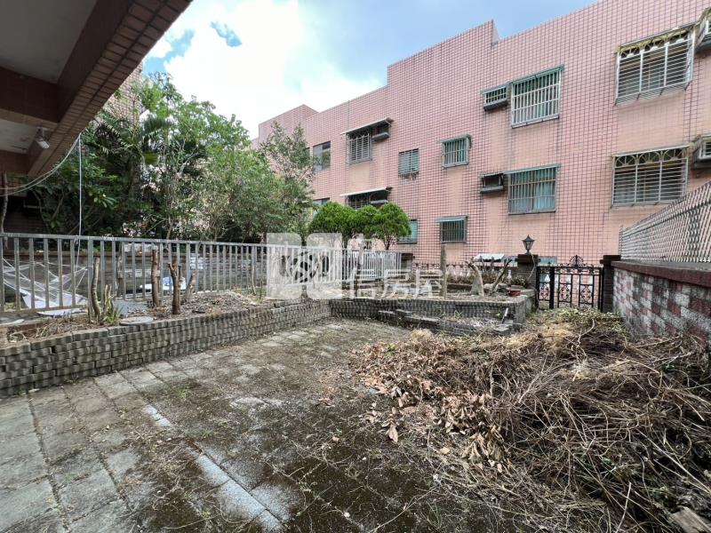 龍潭市區旁稀有7房庭院大別墅房屋室內格局與周邊環境