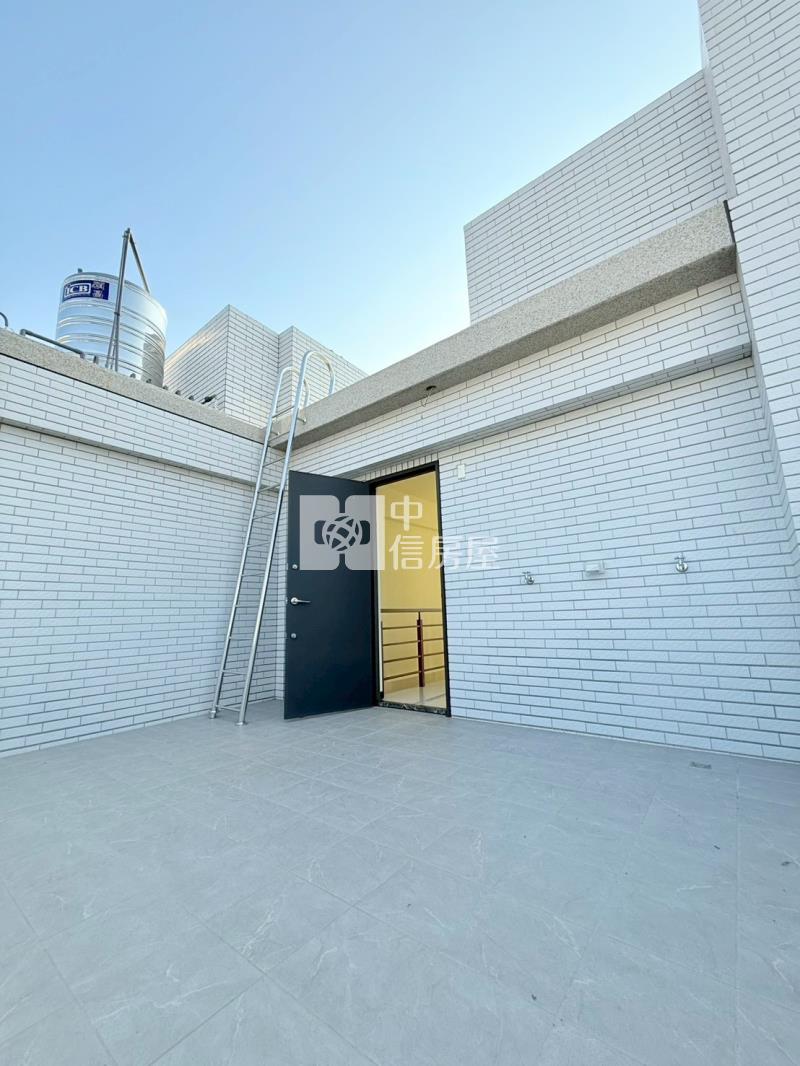 大里雙車5房電梯別墅房屋室內格局與周邊環境