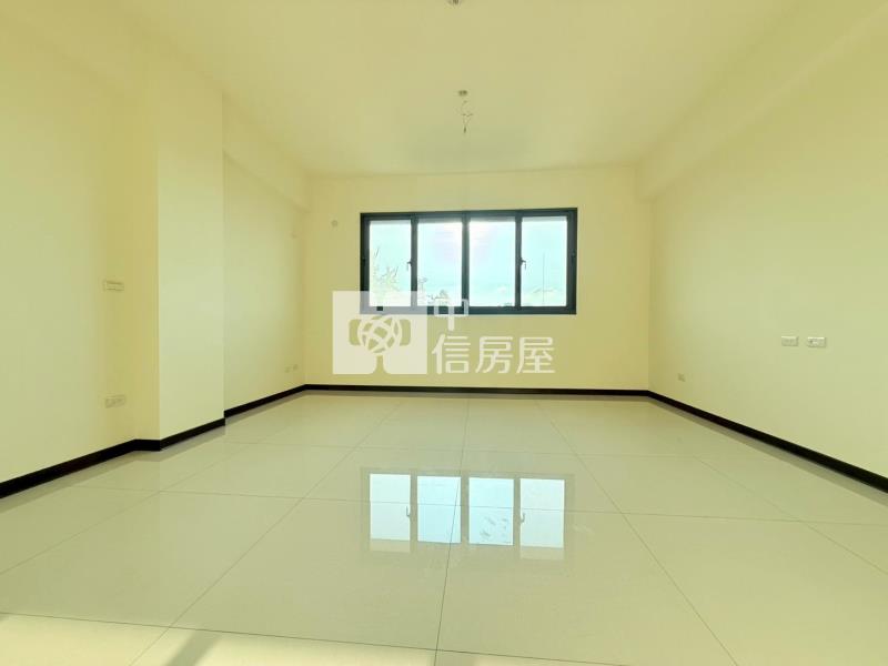 大里雙車5房電梯別墅房屋室內格局與周邊環境