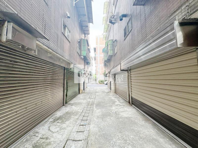 近66.交流道.楊梅火車站四房別墅房屋室內格局與周邊環境