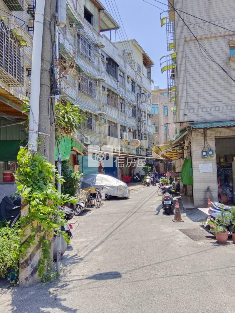 夢時代透天店住房屋室內格局與周邊環境