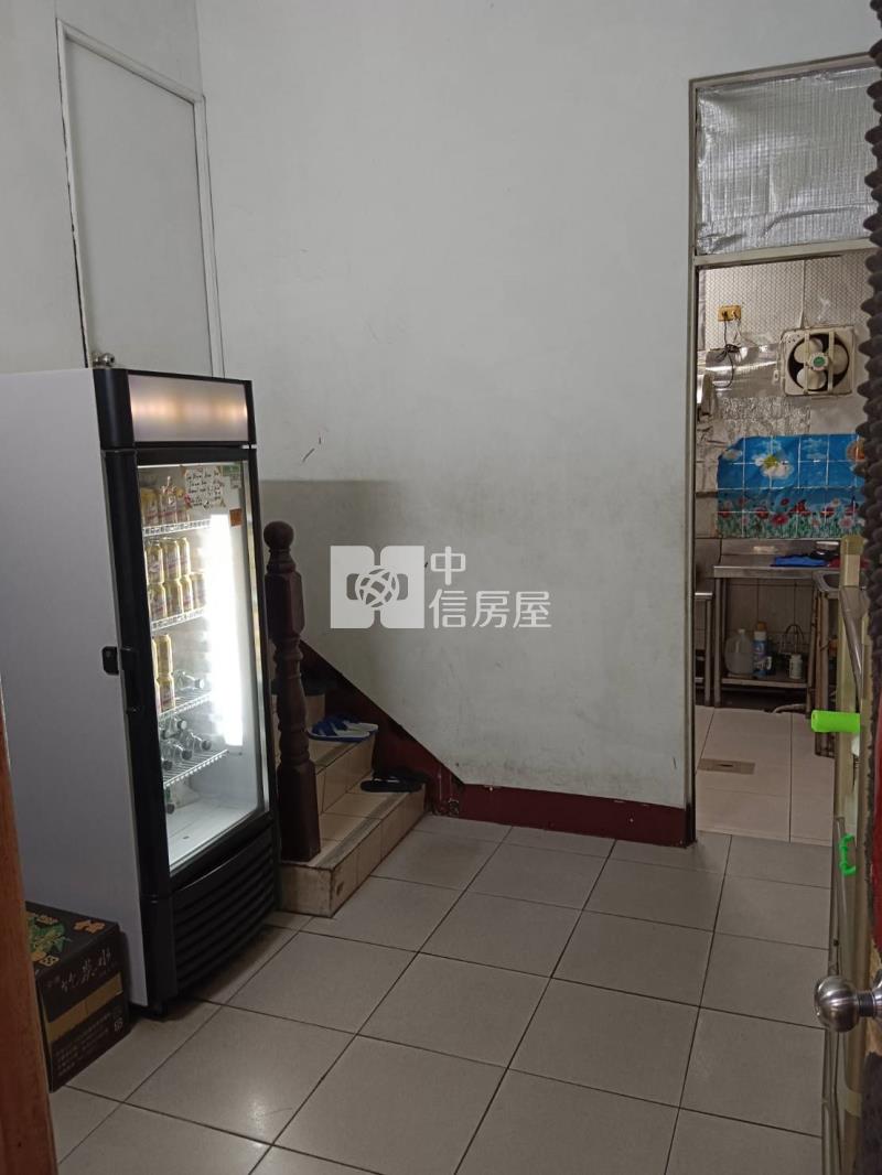 夢時代透天店住房屋室內格局與周邊環境