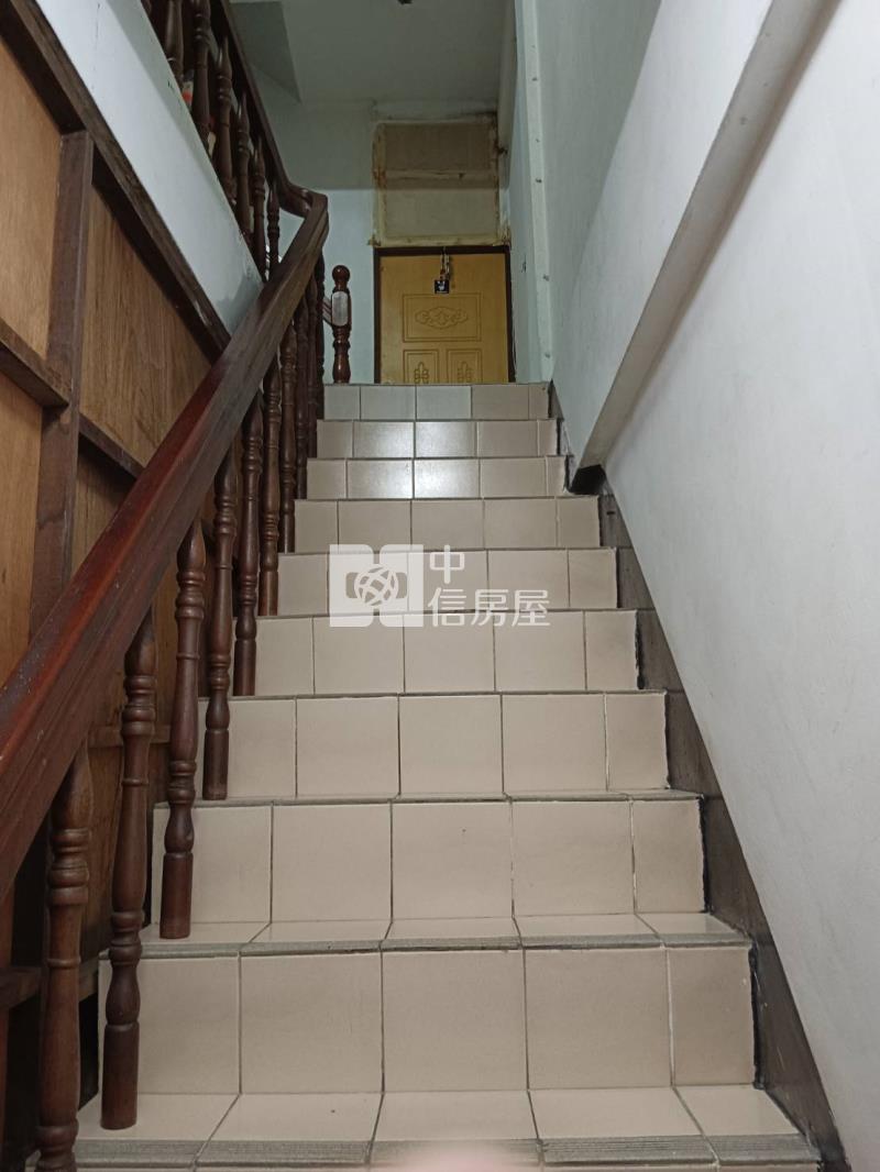 夢時代透天店住房屋室內格局與周邊環境