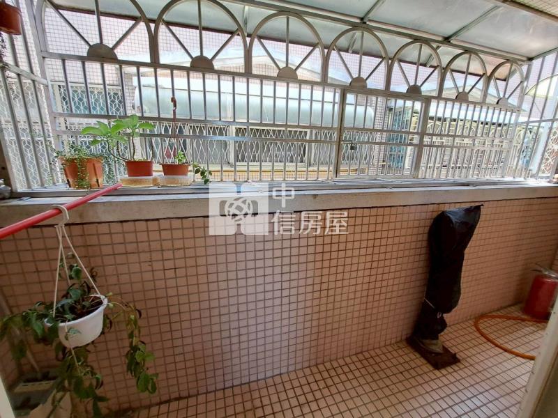 幼獅2房車房屋室內格局與周邊環境
