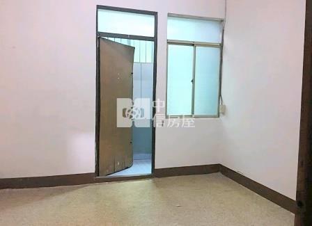 屏東房屋 縣府透天房屋室內格局與周邊環境