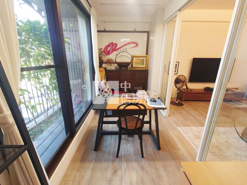 龍寶愉臻邸大2房雙平車房屋室內格局與周邊環境
