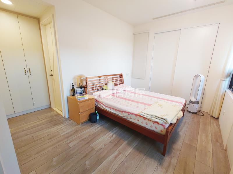 龍寶愉臻邸大2房雙平車房屋室內格局與周邊環境