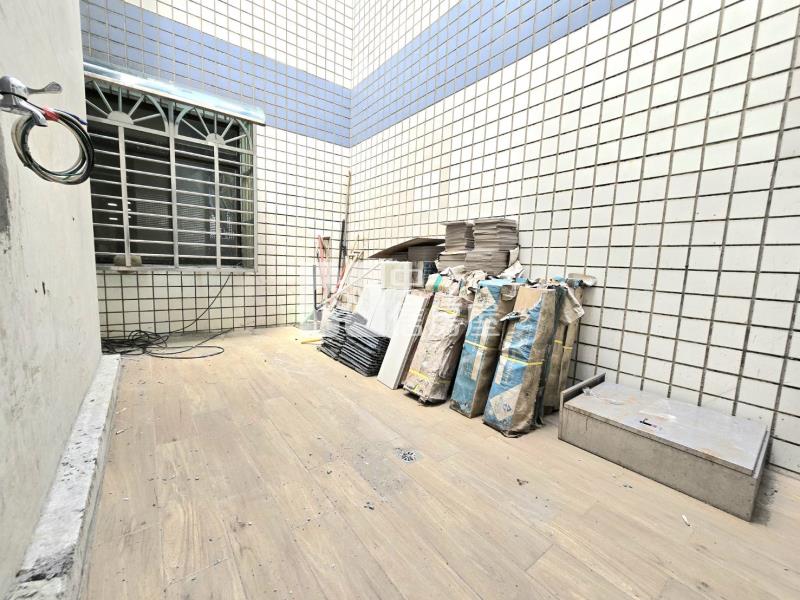 南勢全新1樓辦公室店面房屋室內格局與周邊環境
