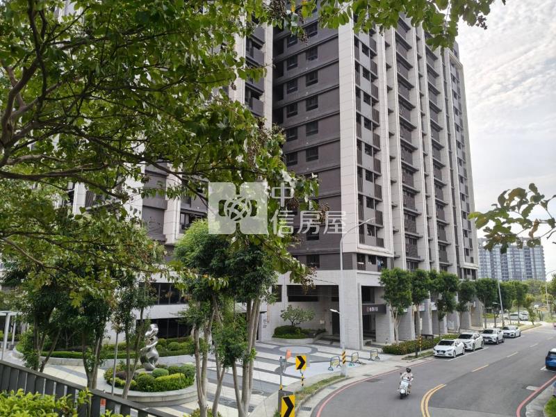 青埔新潤A18景觀套房車房屋室內格局與周邊環境