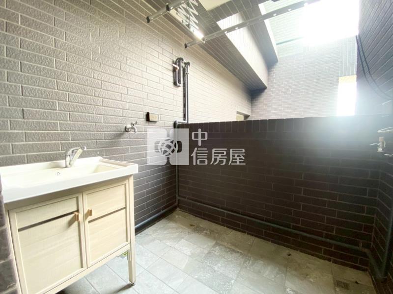 嘉磐信義三房平車帝王戶房屋室內格局與周邊環境
