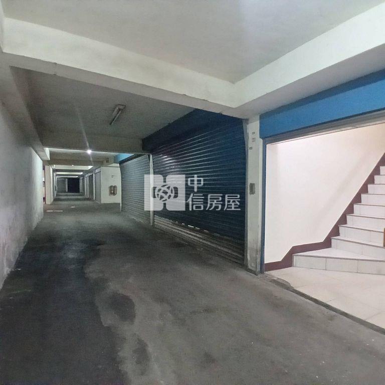 南勢重劃區雙車位透天(中信卓越團隊)房屋室內格局與周邊環境
